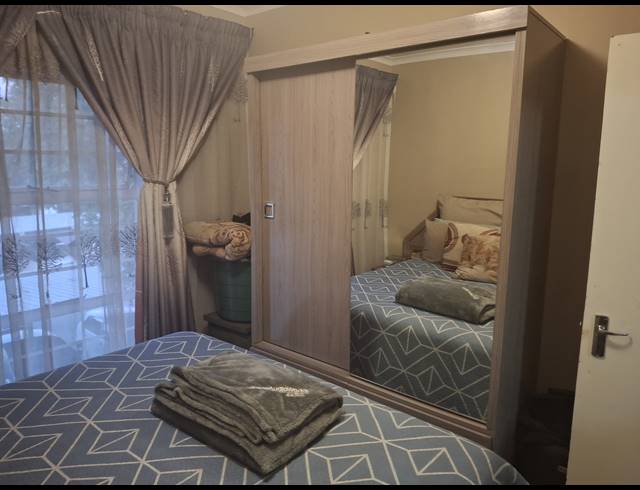 2 BEDROOM APARTMENT FOR SALE IN COMMERCIA